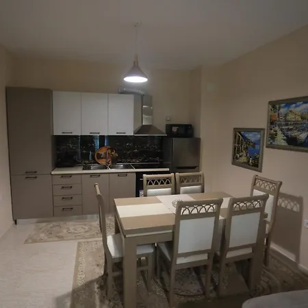 Διαμέρισμα Vip House *